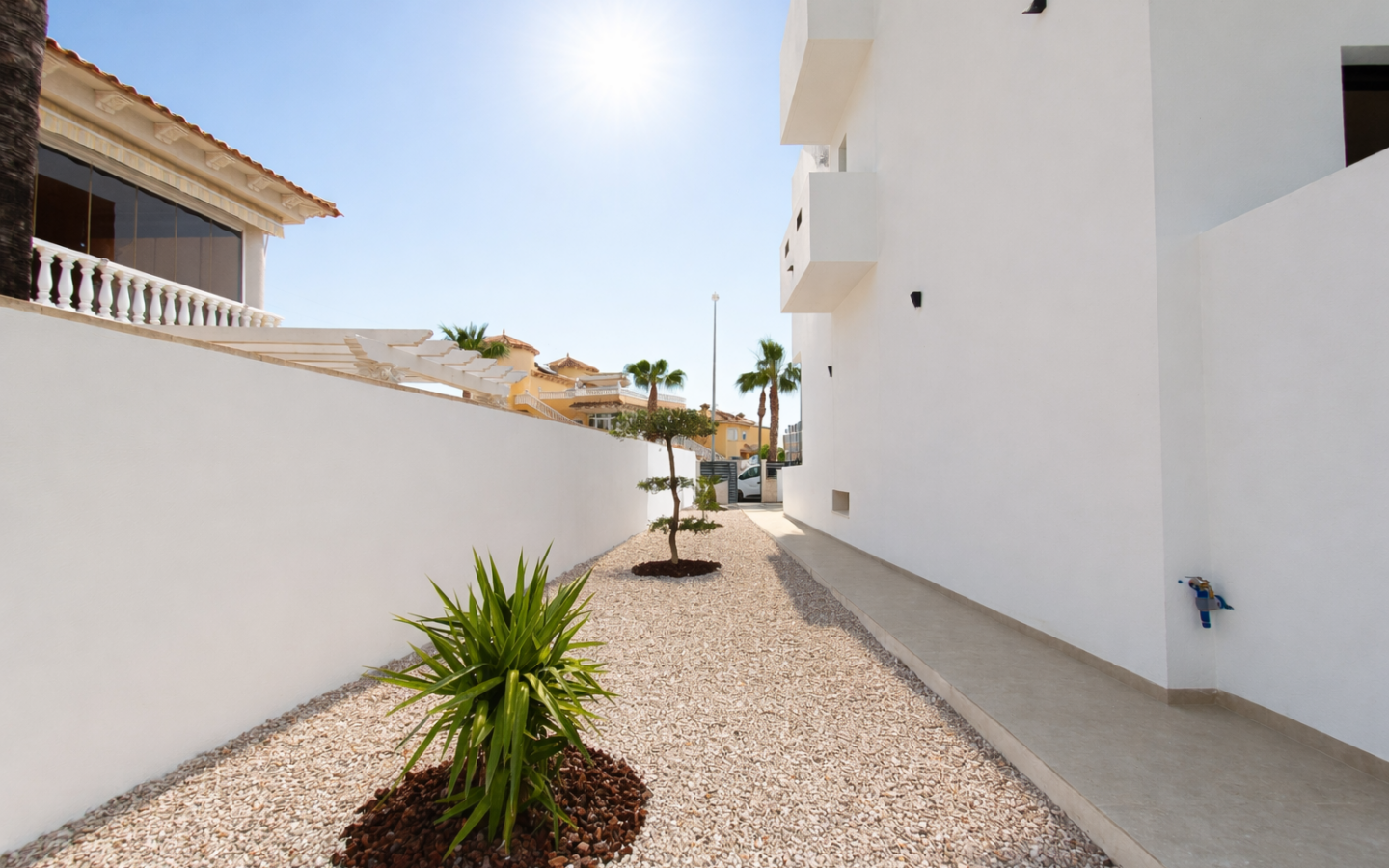 3-bedroom Townhouse In Benferri, Spain (192 M²)