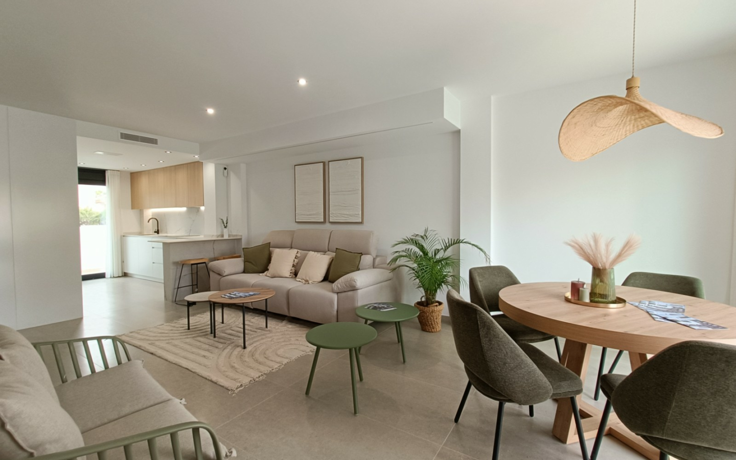 3-bedroom Townhouse In Benferri, Spain (192 M²)