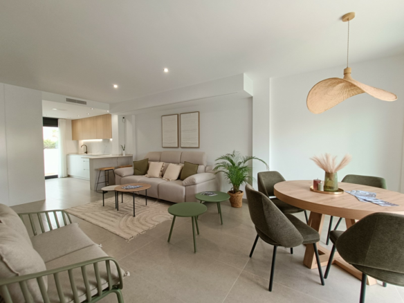 3-bedroom Townhouse In Benferri, Spain (192 M²)
