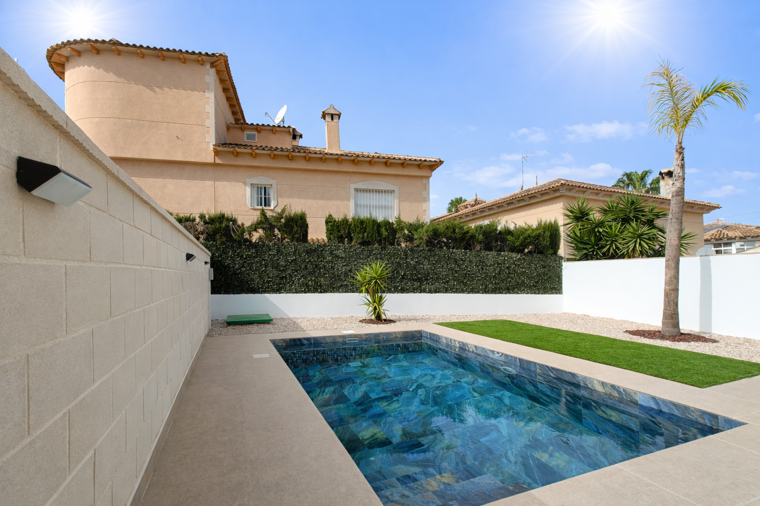 o_1jiseebpv1r441k9ijo31js21mt12u-1d0a37 3-bedroom Townhouse In Benferri, Spain (192 M²)