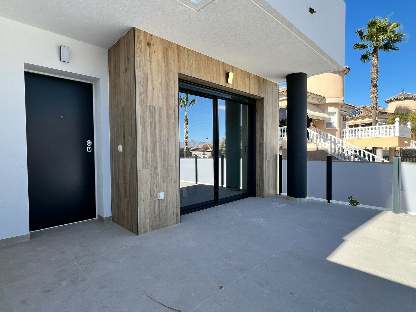 o_1jiseebpv1rpbnrb7a12ctm9e34-454e3f 3-bedroom Townhouse In Benferri, Spain (192 M²)