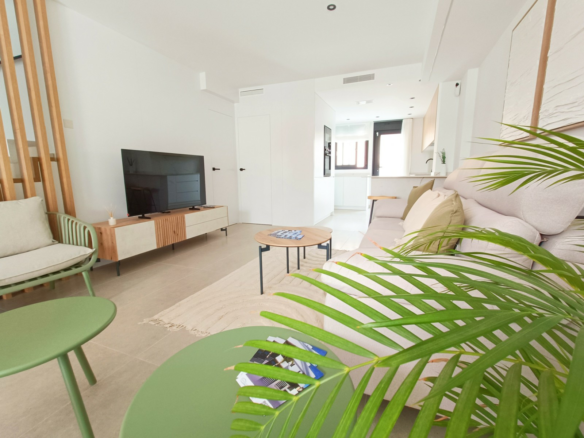 3-bedroom Townhouse In Benferri, Spain (192 M²)