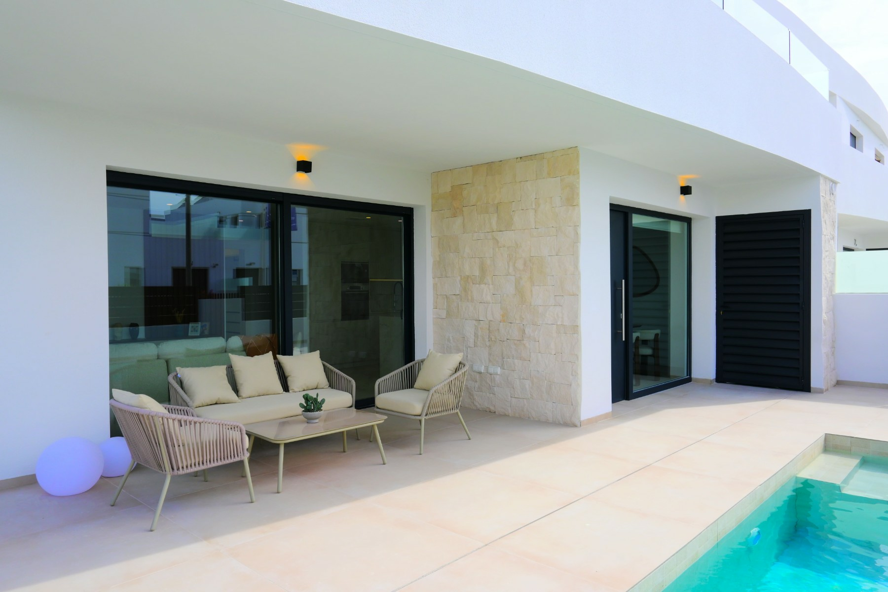 3-bedroom Detached Villa In Dolores, Spain (136 M²)