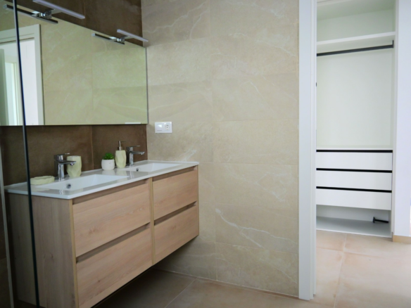 3-bedroom Detached Villa In Dolores, Spain (136 M²)