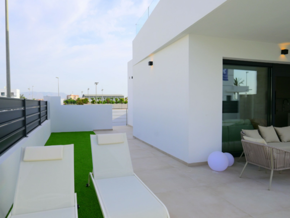 3-bedroom Detached Villa In Dolores, Spain (136 M²)