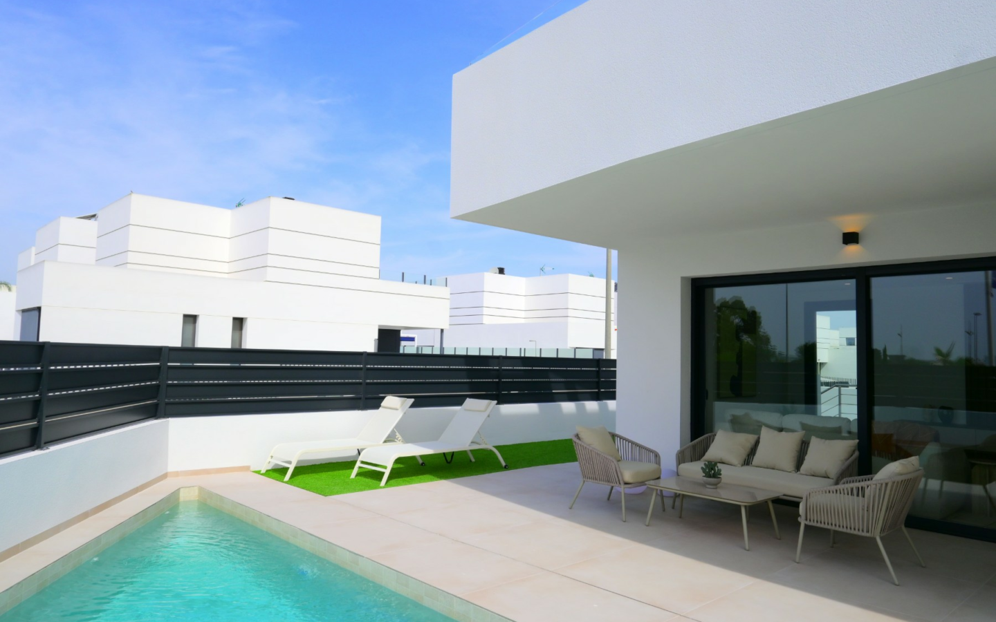 3-bedroom Detached Villa In Dolores, Spain (136 M²)