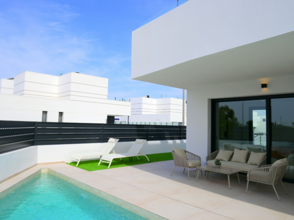3-bedroom Detached Villa In Dolores, Spain (136 M²)