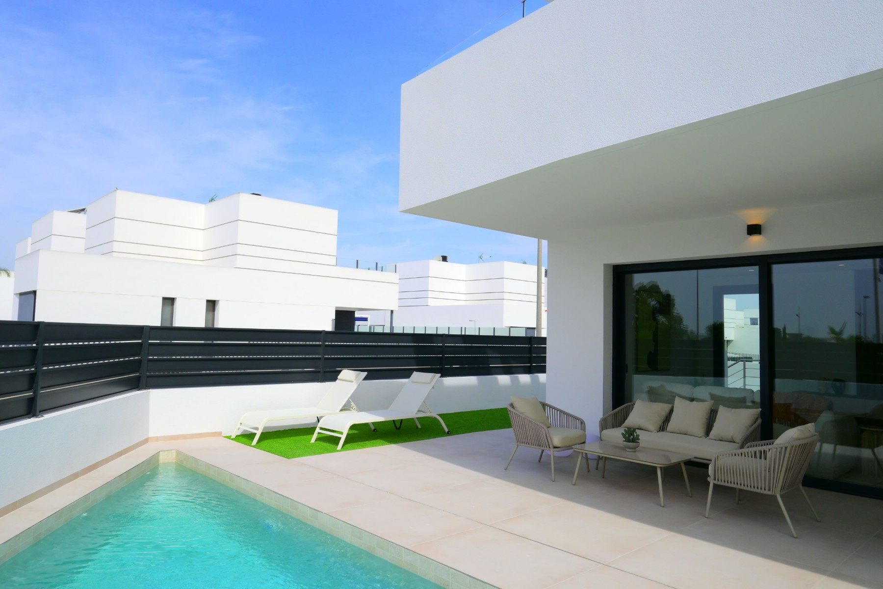 3-bedroom Detached Villa In Dolores, Spain (136 M²)