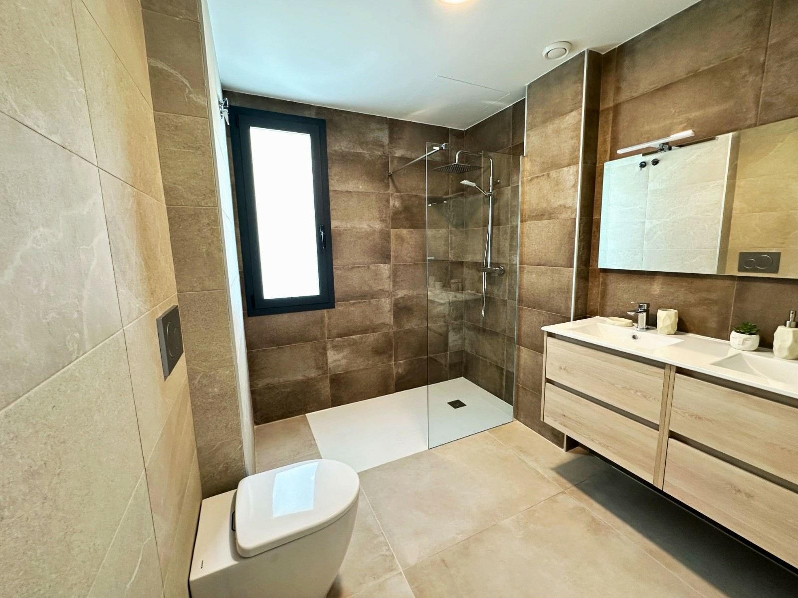 3-bedroom Detached Villa In Dolores, Spain (136 M²)