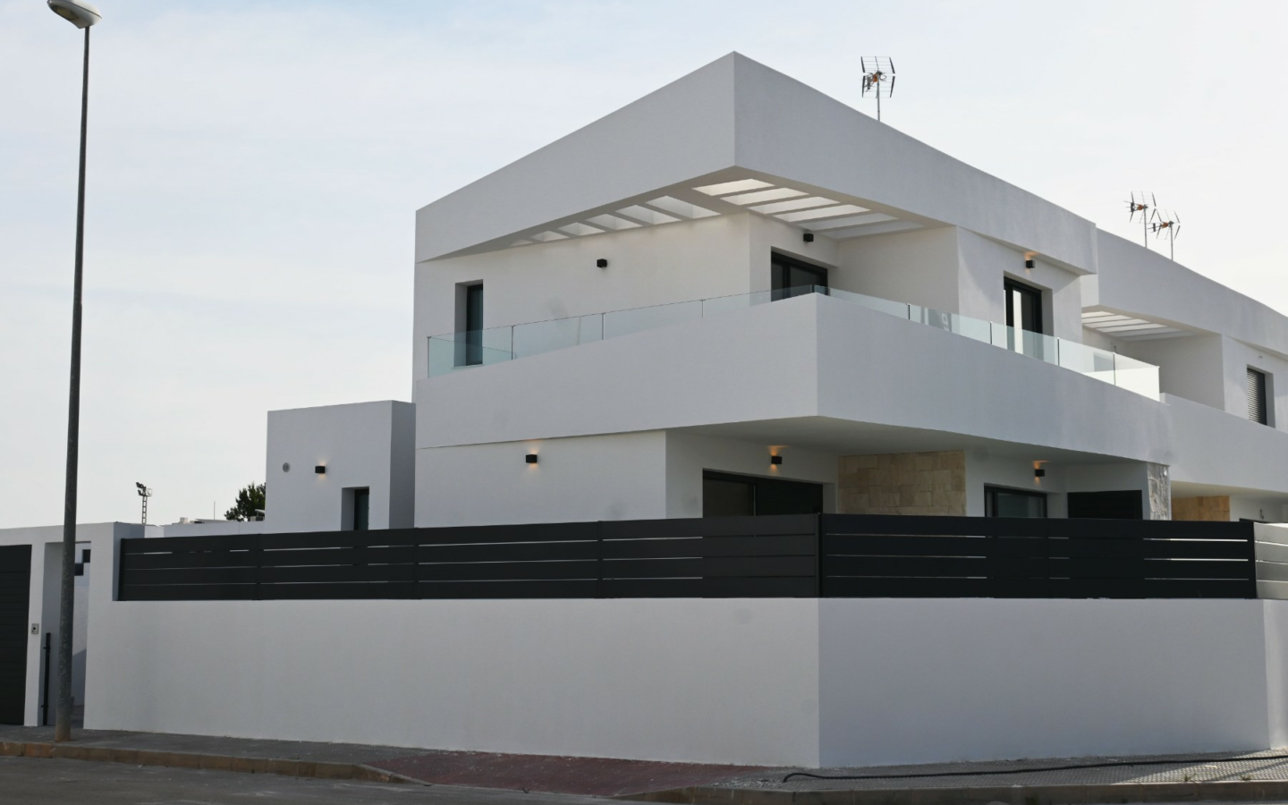 3-bedroom Detached Villa In Dolores, Spain (136 M²)