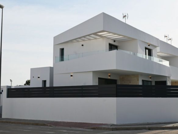 3-bedroom Detached Villa In Dolores, Spain (136 M²)