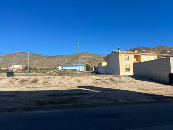 Land In Hondón De Los Frailes, Spain (932 M² Plot)