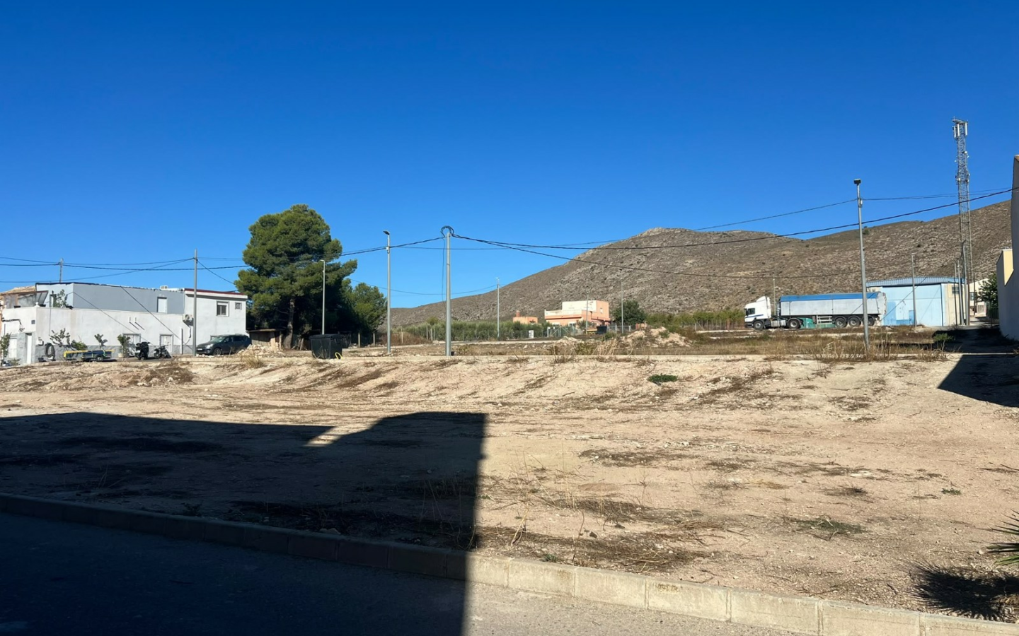 Land In Hondón De Los Frailes, Spain (932 M² Plot)