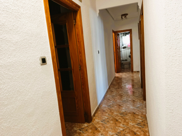 5-bedroom Detached Villa In Elche, Spain (376 M²)