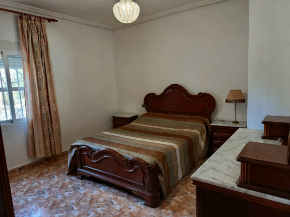 5-bedroom Detached Villa In Elche, Spain (376 M²)