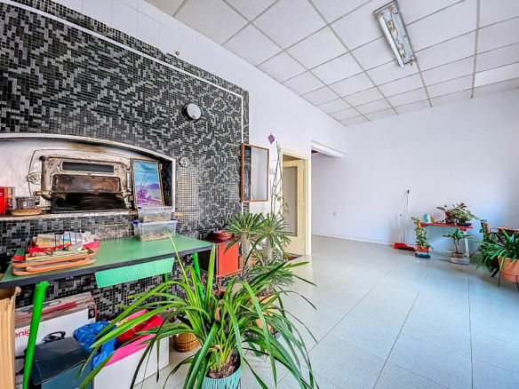 8-bedroom Townhouse In Pinoso, Spain (408 M²)