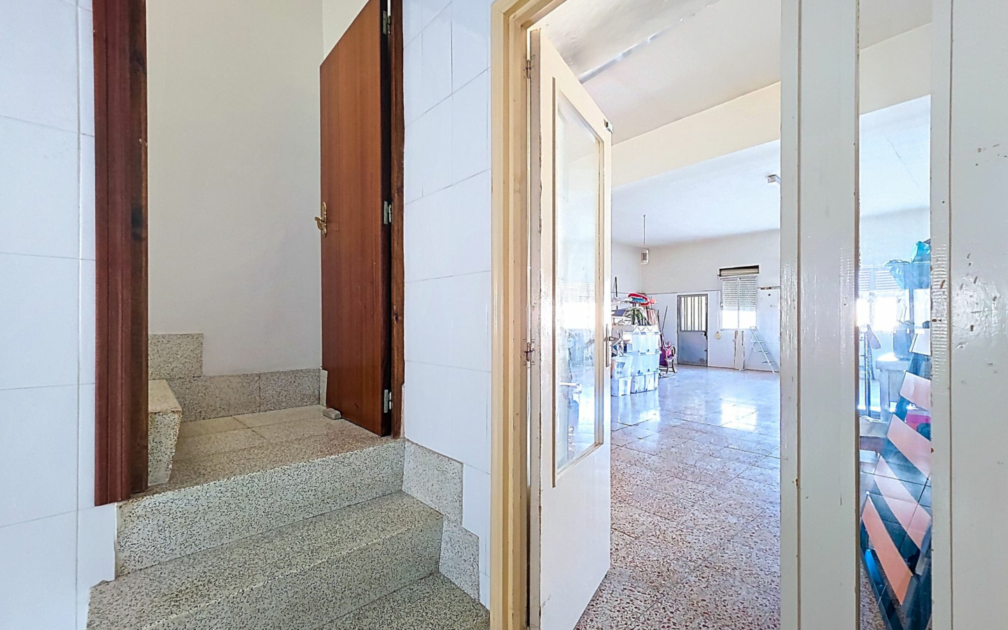 8-bedroom Townhouse In Pinoso, Spain (408 M²)