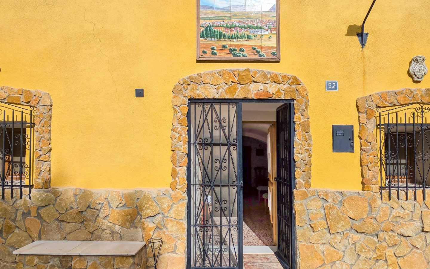 4-bedroom Cave House In Pinoso, Spain (129 M²)