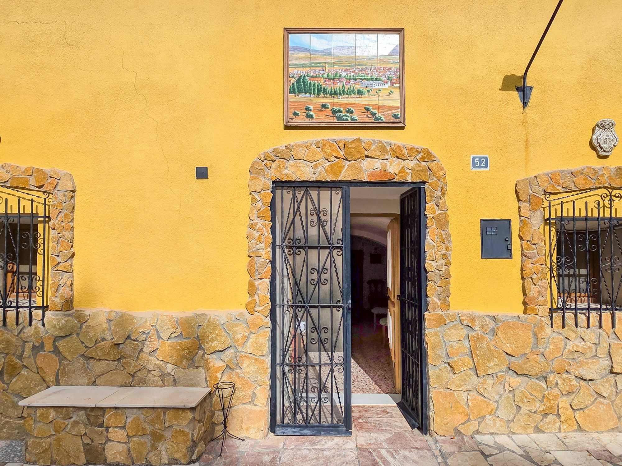 4-bedroom Cave House In Pinoso, Spain (129 M²)