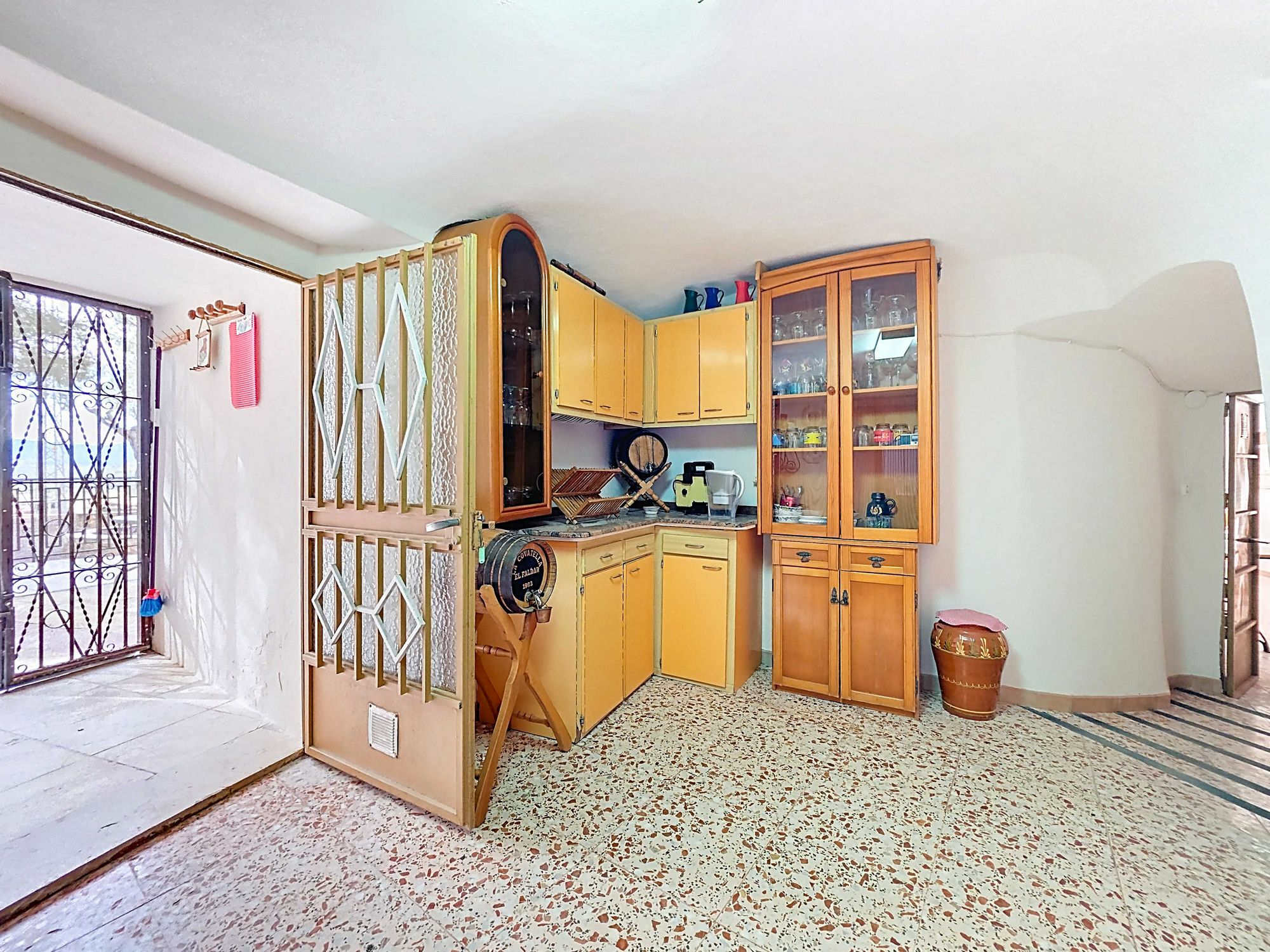 4-bedroom Cave House In Pinoso, Spain (129 M²)