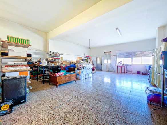 8-bedroom Townhouse In Pinoso, Spain (408 M²)