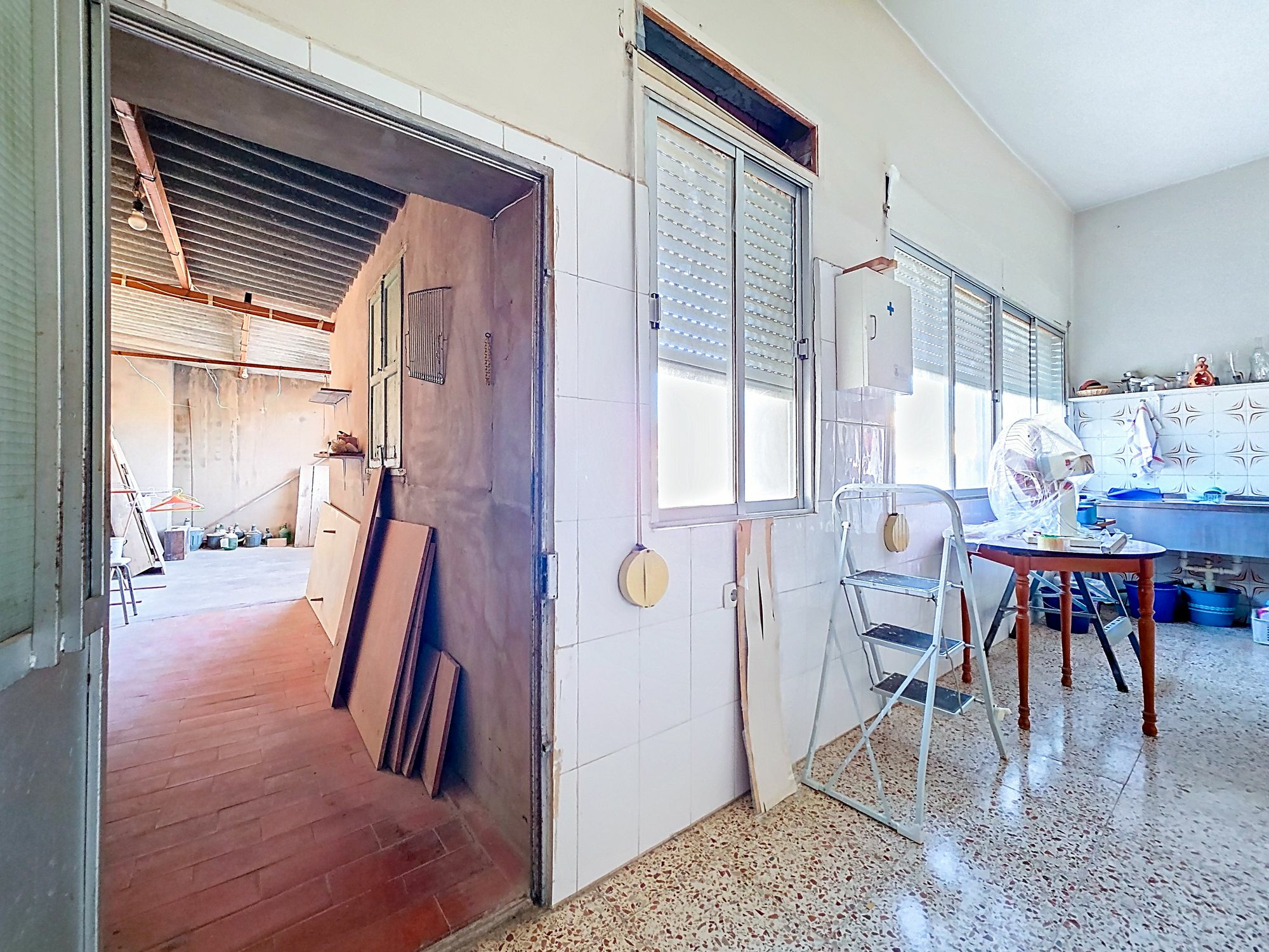 8-bedroom Townhouse In Pinoso, Spain (408 M²)