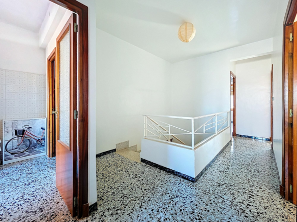 8-bedroom Townhouse In Pinoso, Spain (408 M²)