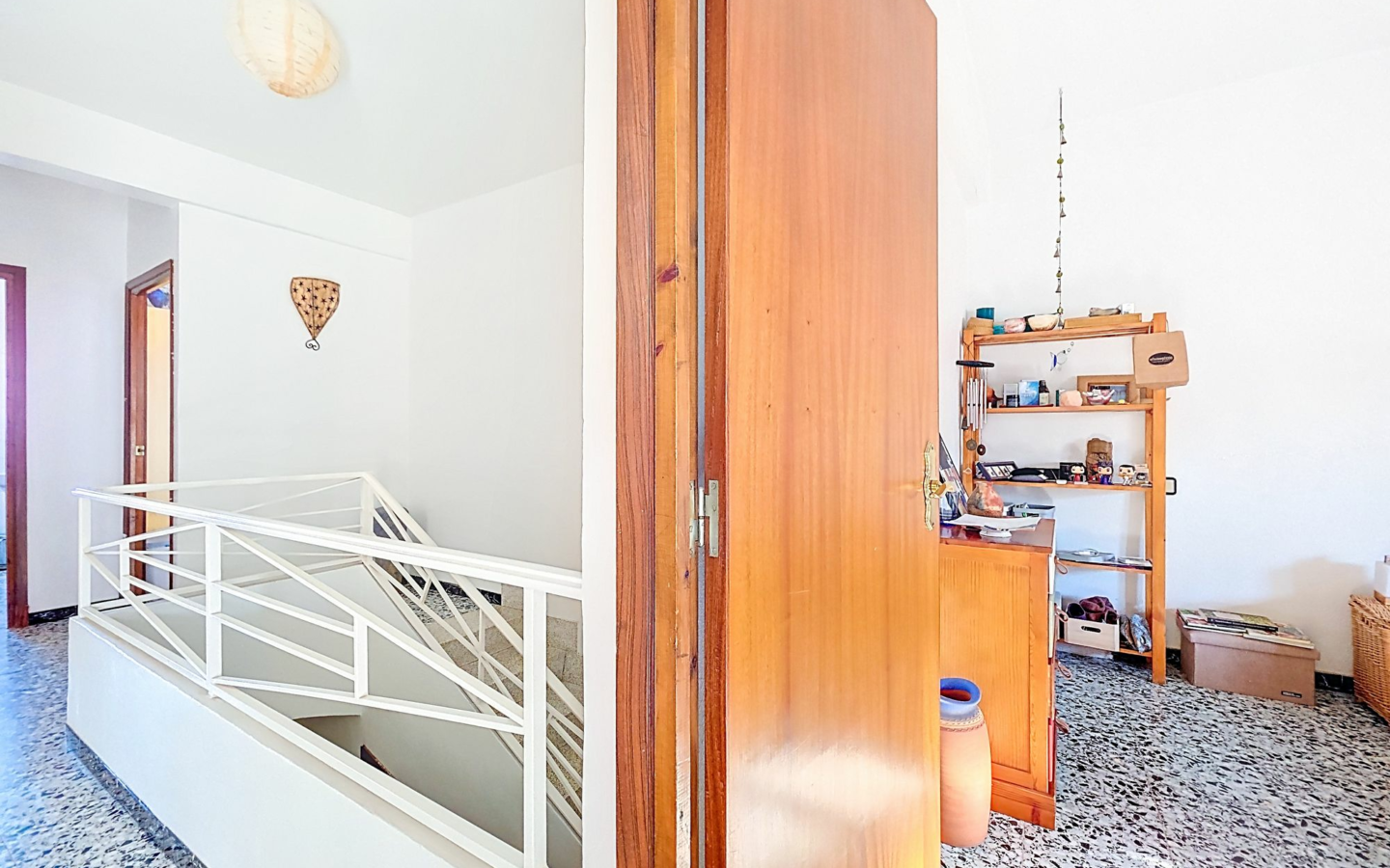 8-bedroom Townhouse In Pinoso, Spain (408 M²)