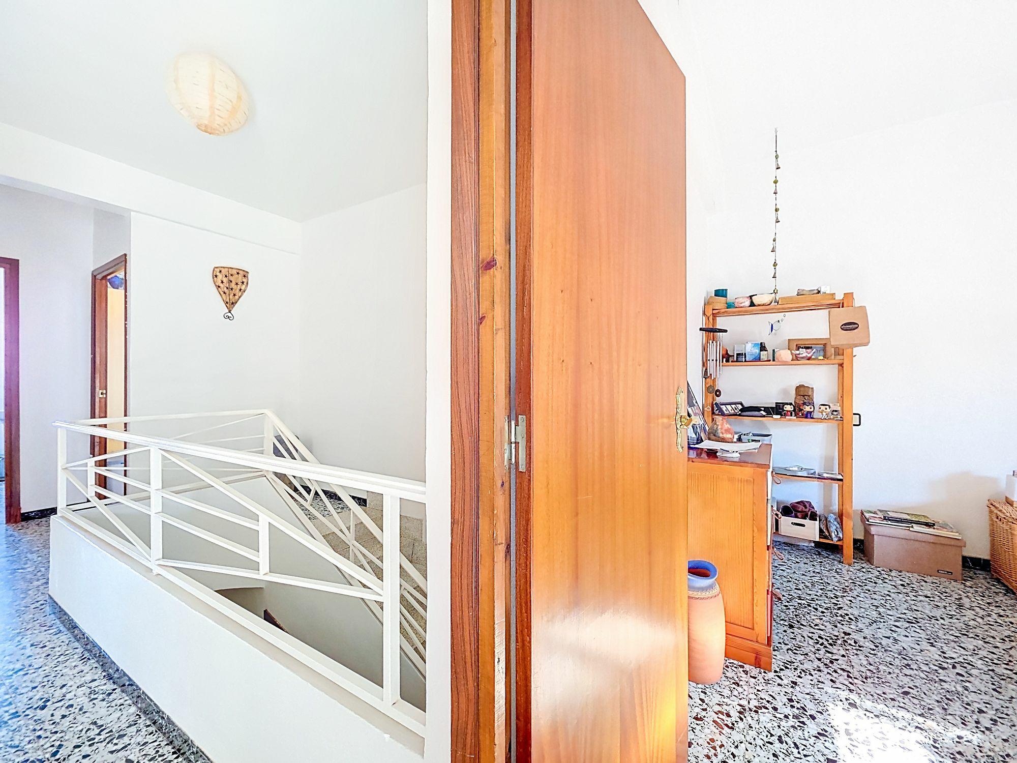 8-bedroom Townhouse In Pinoso, Spain (408 M²)