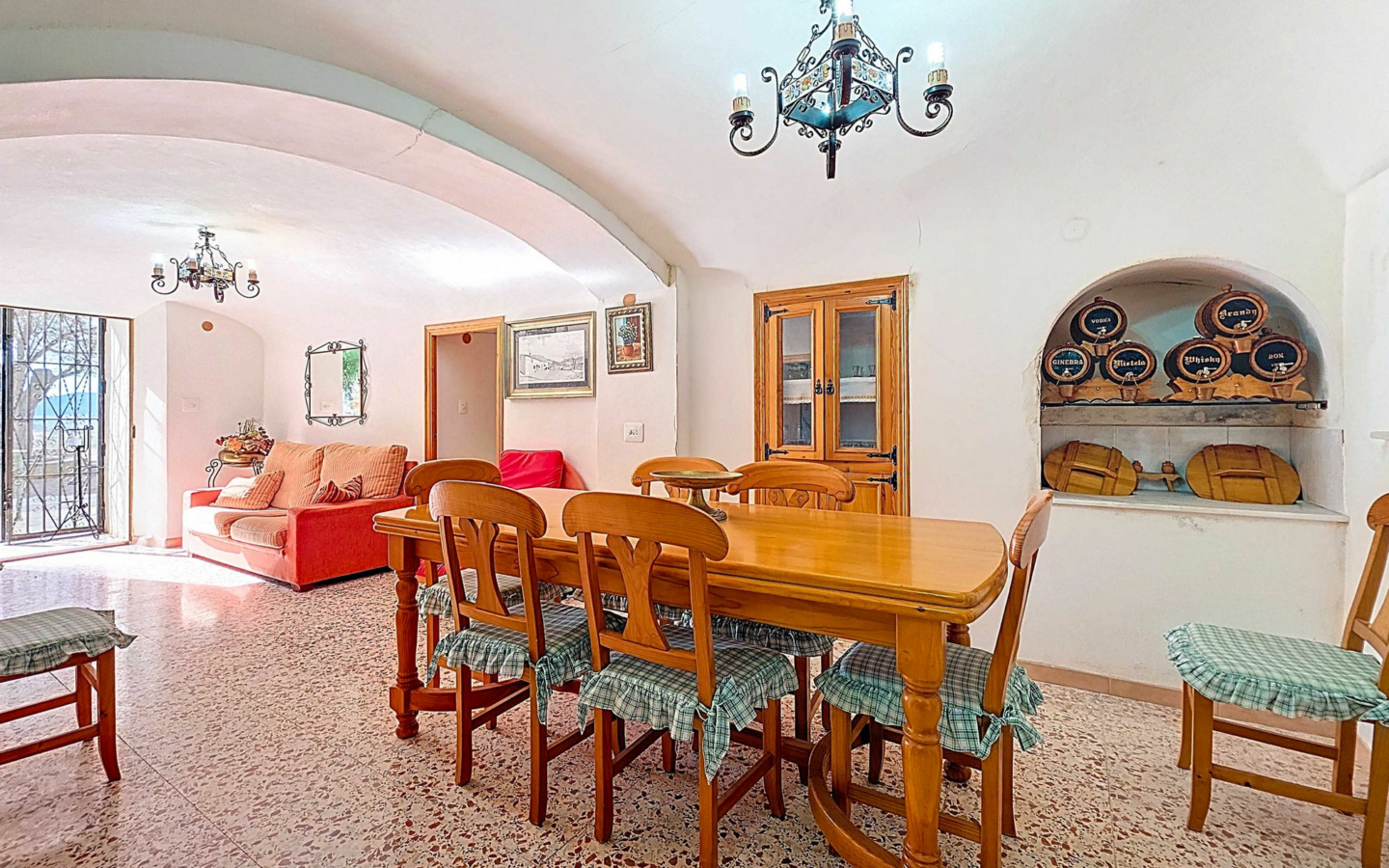 4-bedroom Cave House In Pinoso, Spain (129 M²)