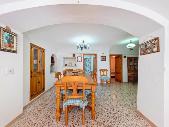 4-bedroom Cave House In Pinoso, Spain (129 M²)