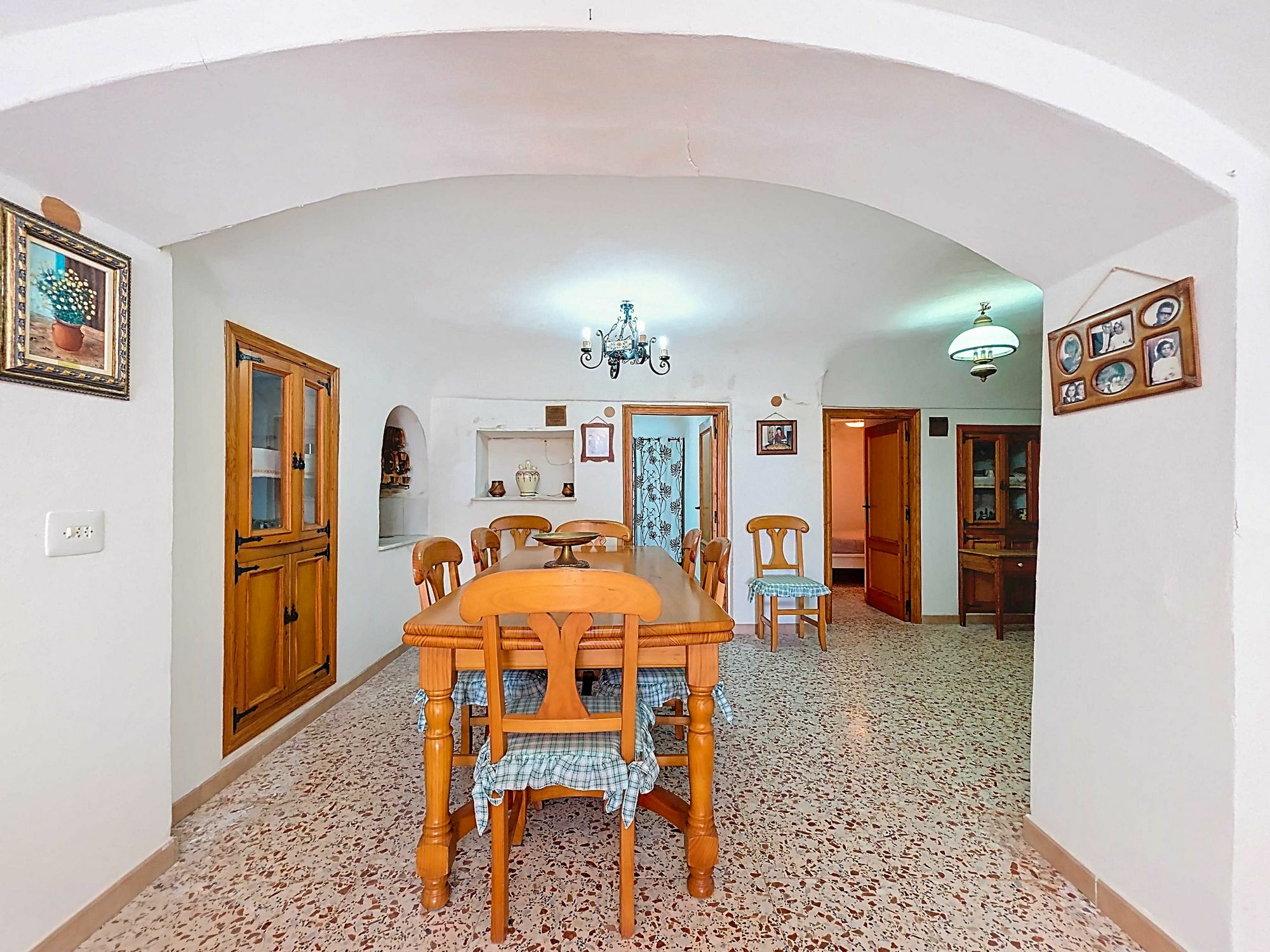 4-bedroom Cave House In Pinoso, Spain (129 M²)