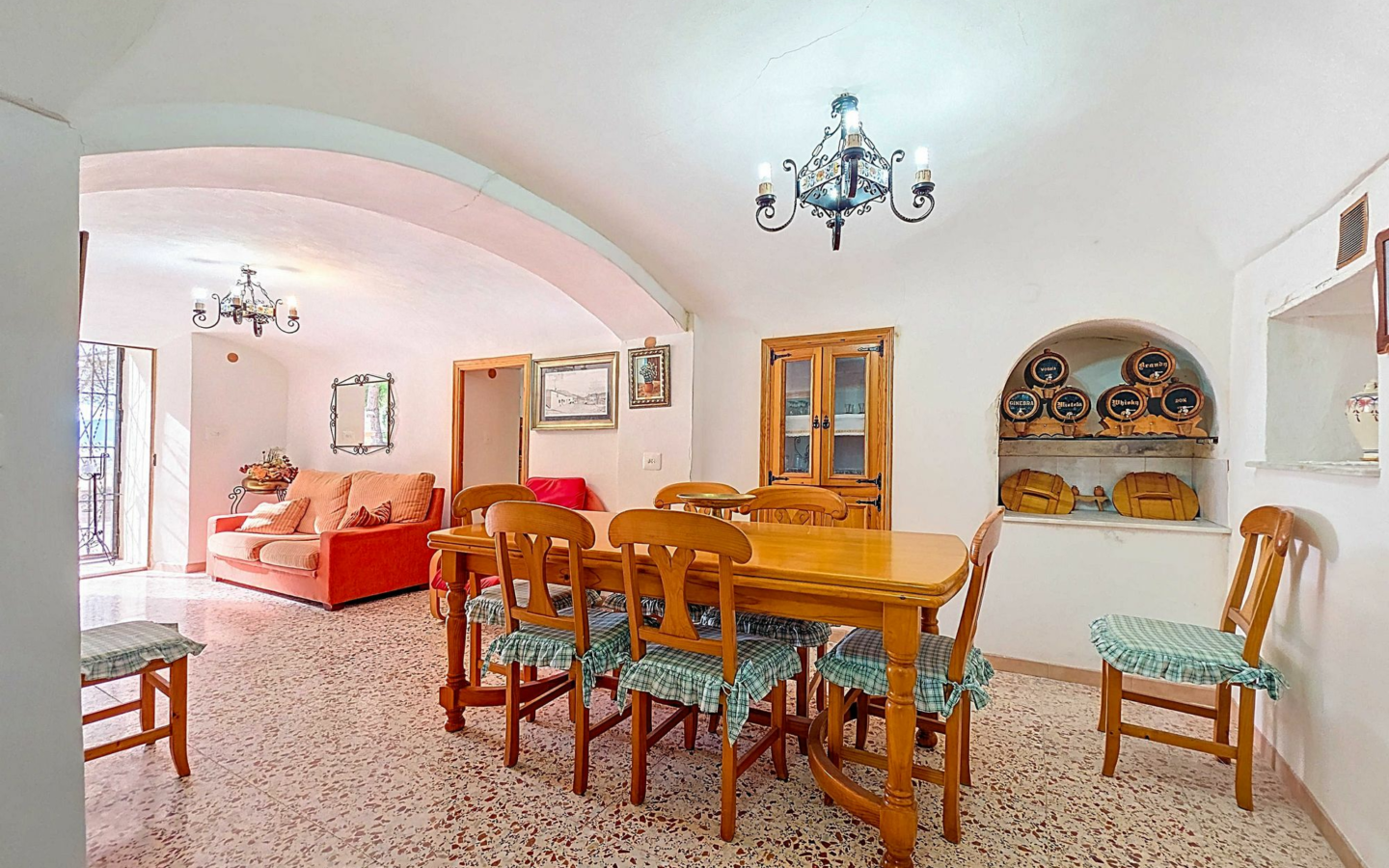 4-bedroom Cave House In Pinoso, Spain (129 M²)