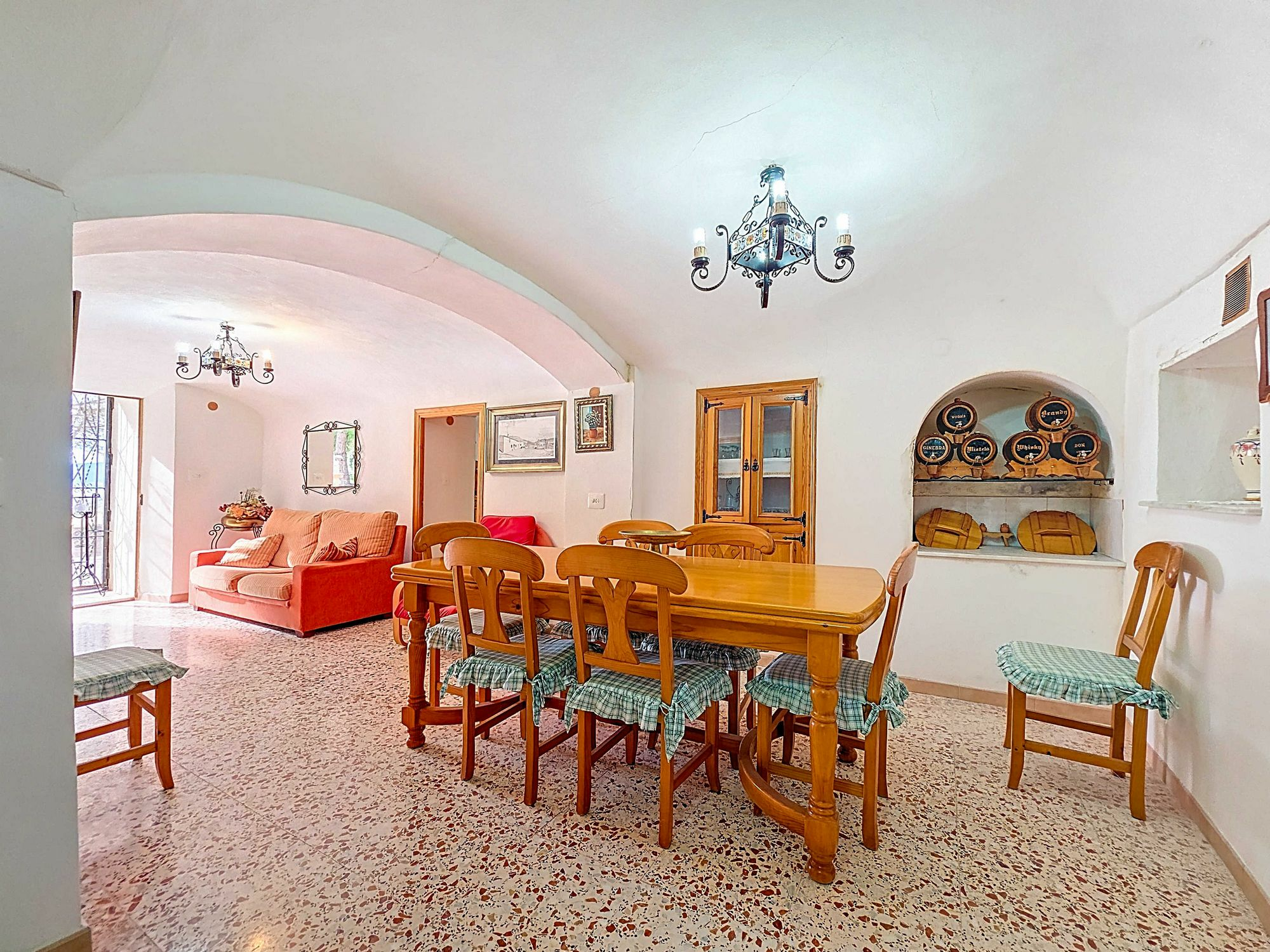 4-bedroom Cave House In Pinoso, Spain (129 M²)
