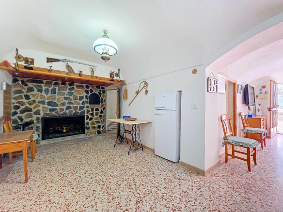 4-bedroom Cave House In Pinoso, Spain (129 M²)