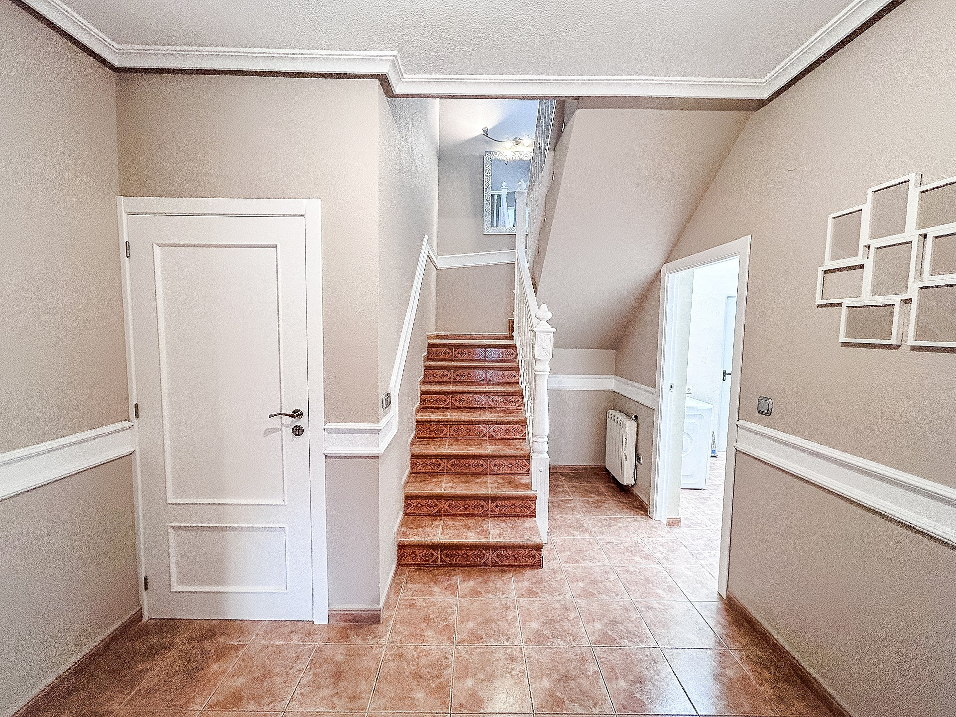 5-bedroom Townhouse In Pinoso, Spain (141 M²)