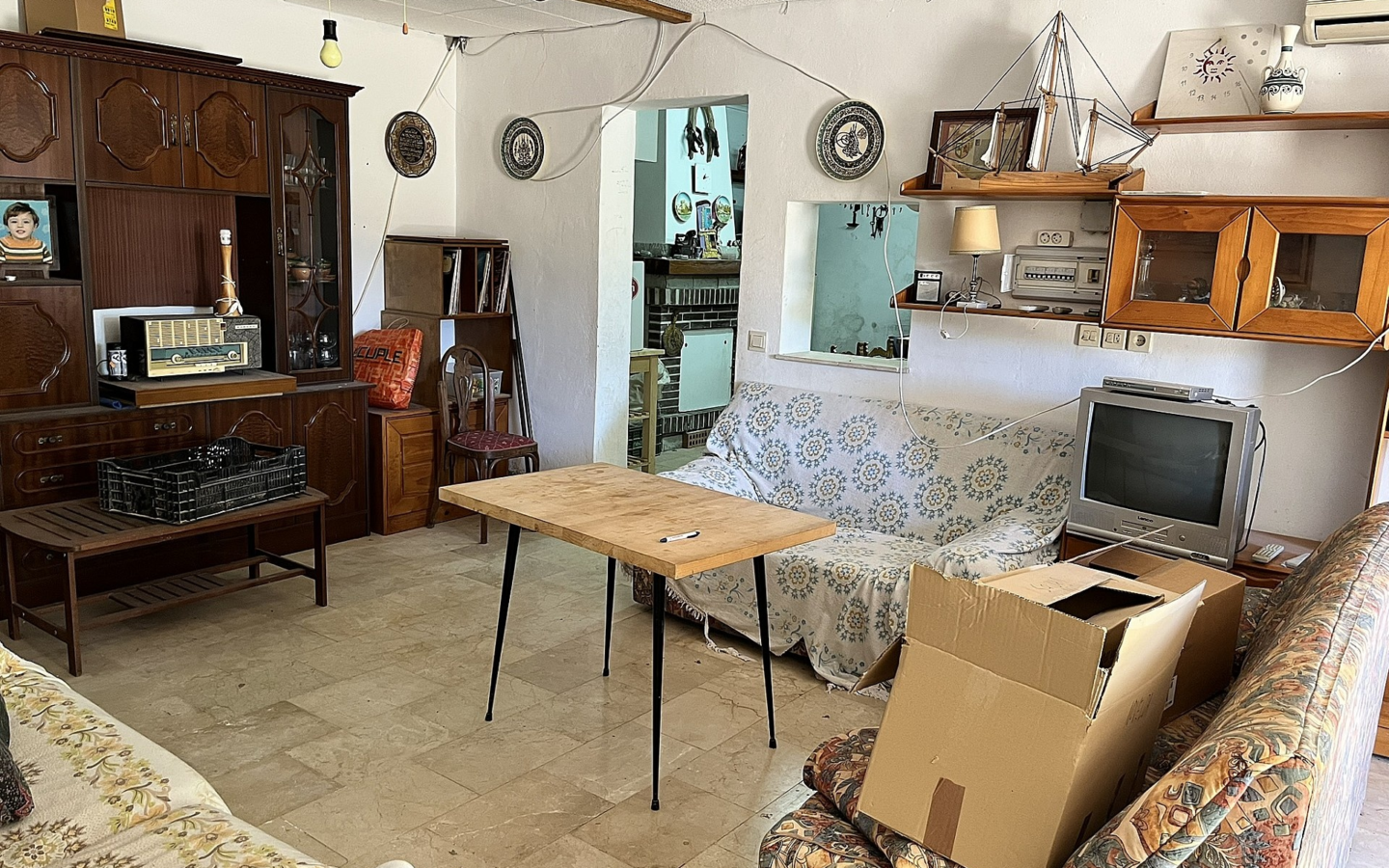 4-bedroom Country House In El Cantón, Spain (138 M²)