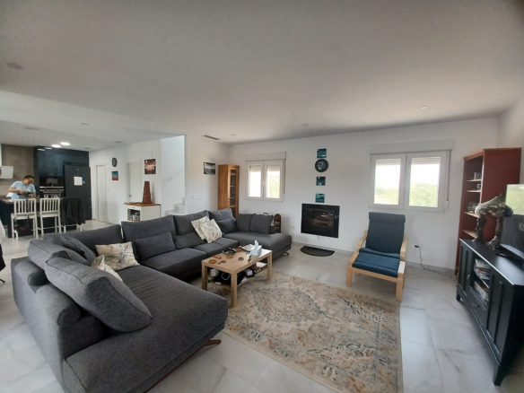 6-bedroom Detached Villa In Pinoso, Spain (313 M²)
