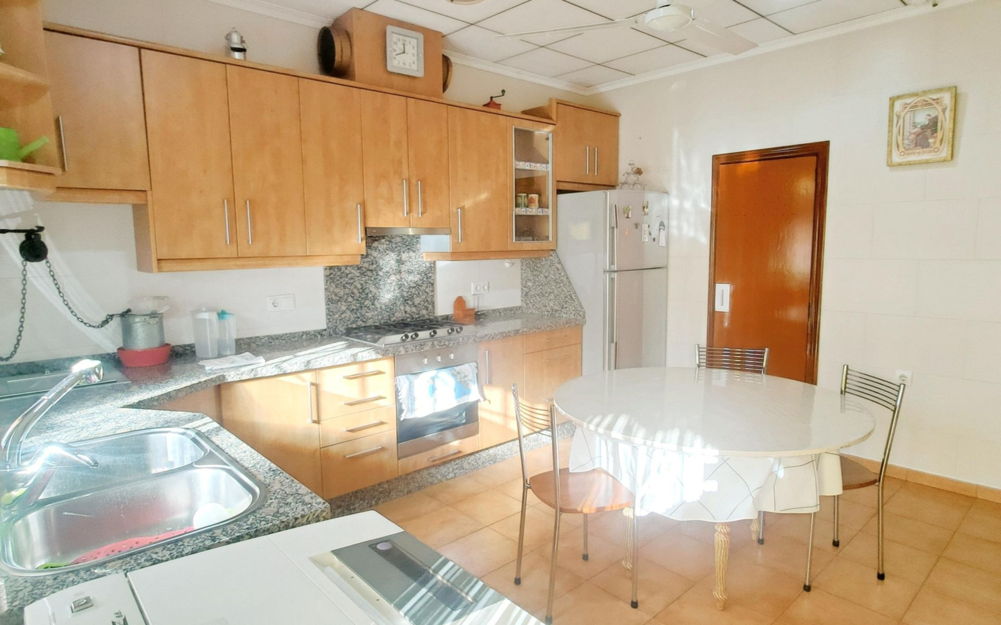6-bedroom Detached Villa In Aspe, Spain (468 M²)