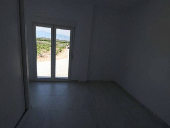 3-bedroom Detached Villa In Pinoso, Spain (120 M²)