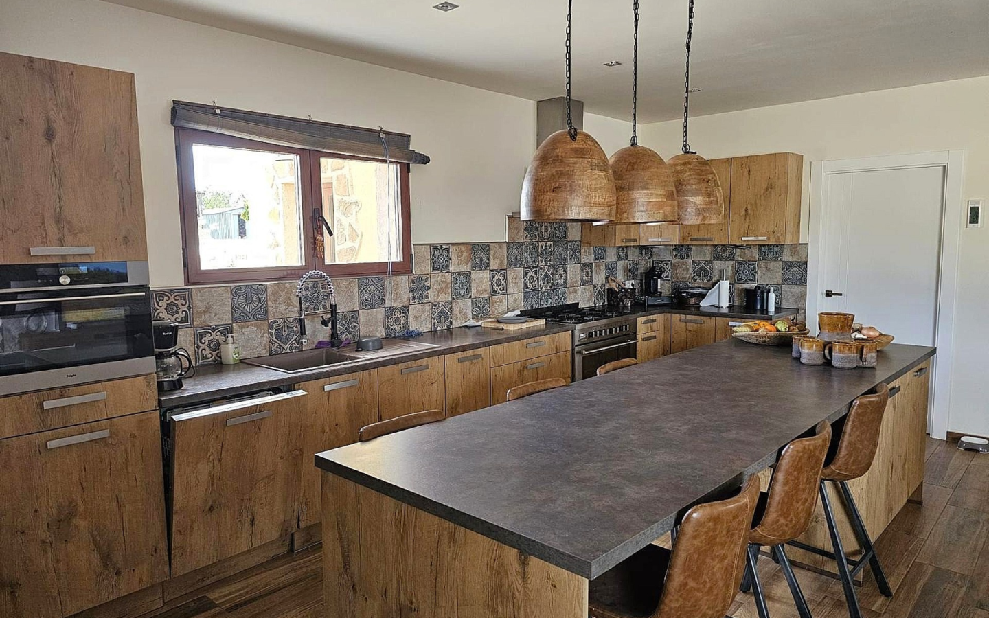 4-bedroom Detached Villa In Salinas, Spain (175 M²)
