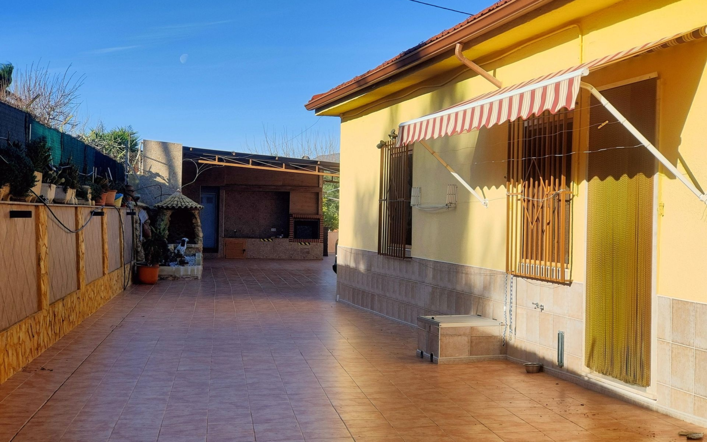 6-bedroom Detached Villa In Aspe, Spain (468 M²)
