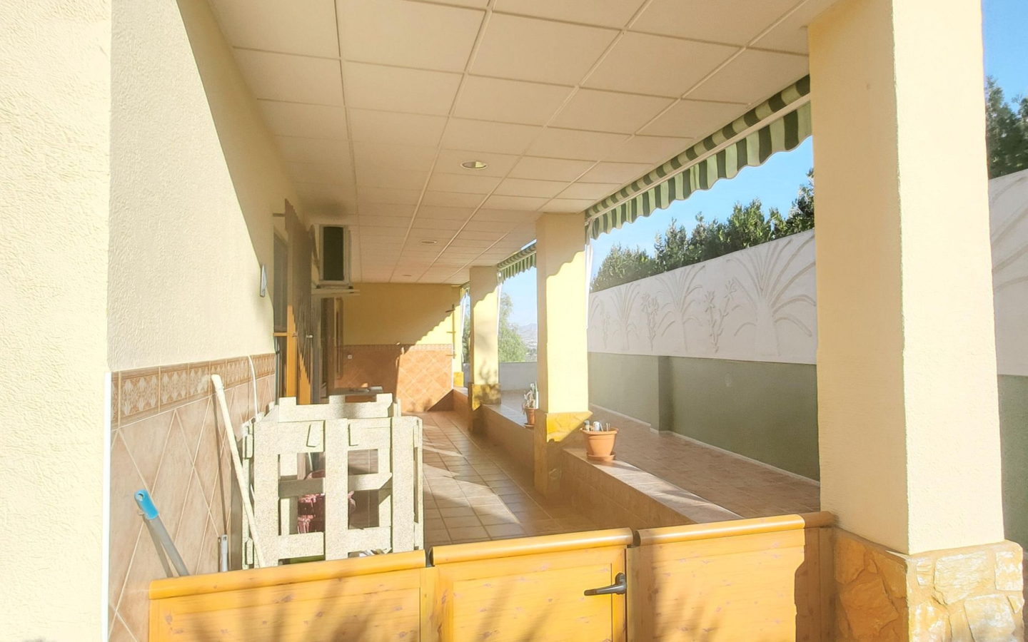 6-bedroom Detached Villa In Aspe, Spain (468 M²)