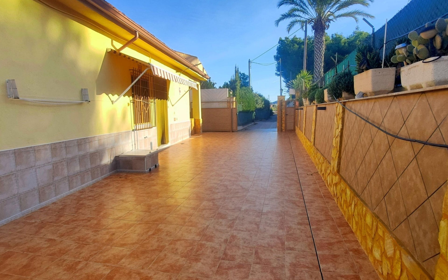 6-bedroom Detached Villa In Aspe, Spain (468 M²)