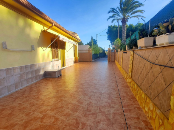 6-bedroom Detached Villa In Aspe, Spain (468 M²)