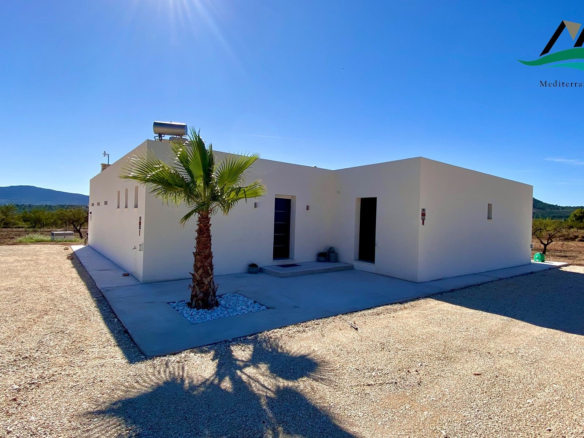 3-bedroom Detached Villa In La Romana, Spain (165 M²)
