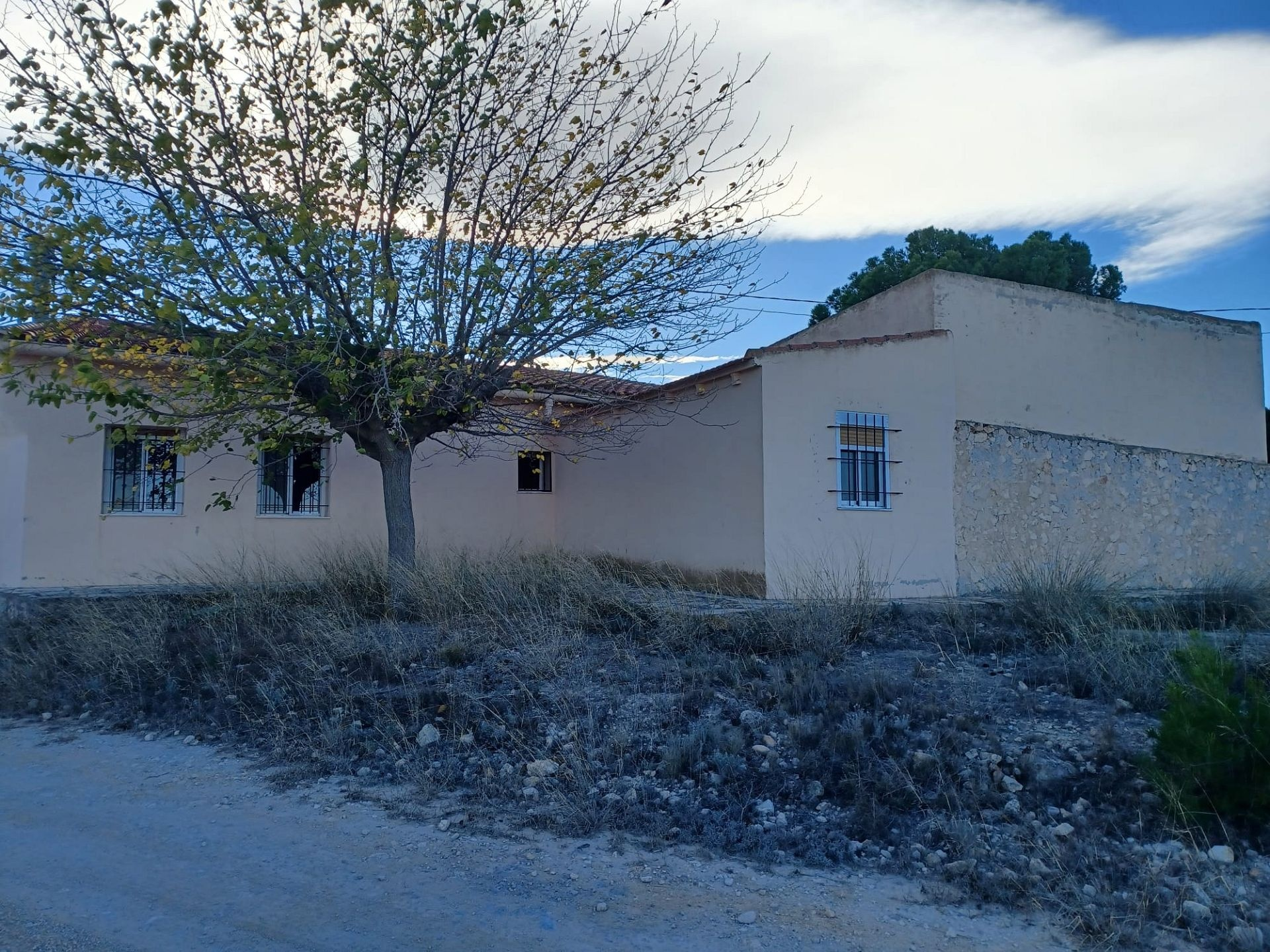 3-bedroom Country House In La Zarza, Spain (182 M²)