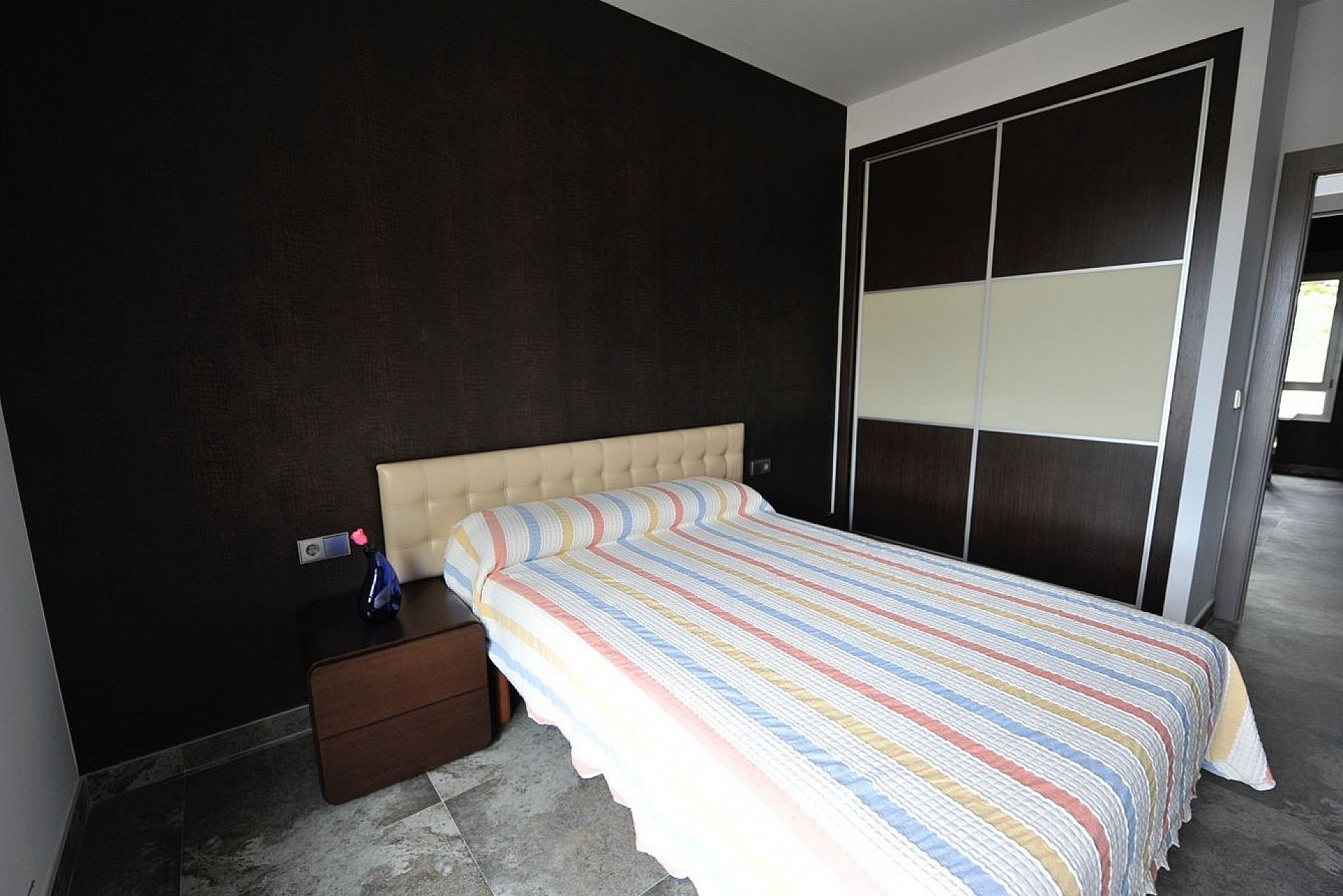 w_35rvjfm0kkdc4km2iv5r-77ca6d 5-bedroom Detached Villa In Yecla, Spain (332 M²)