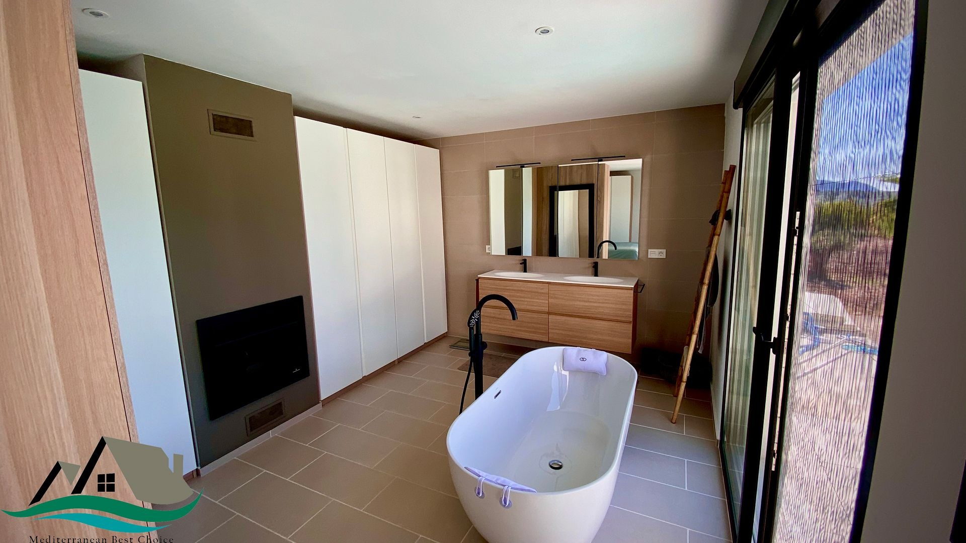 3-bedroom Detached Villa In La Romana, Spain (165 M²)