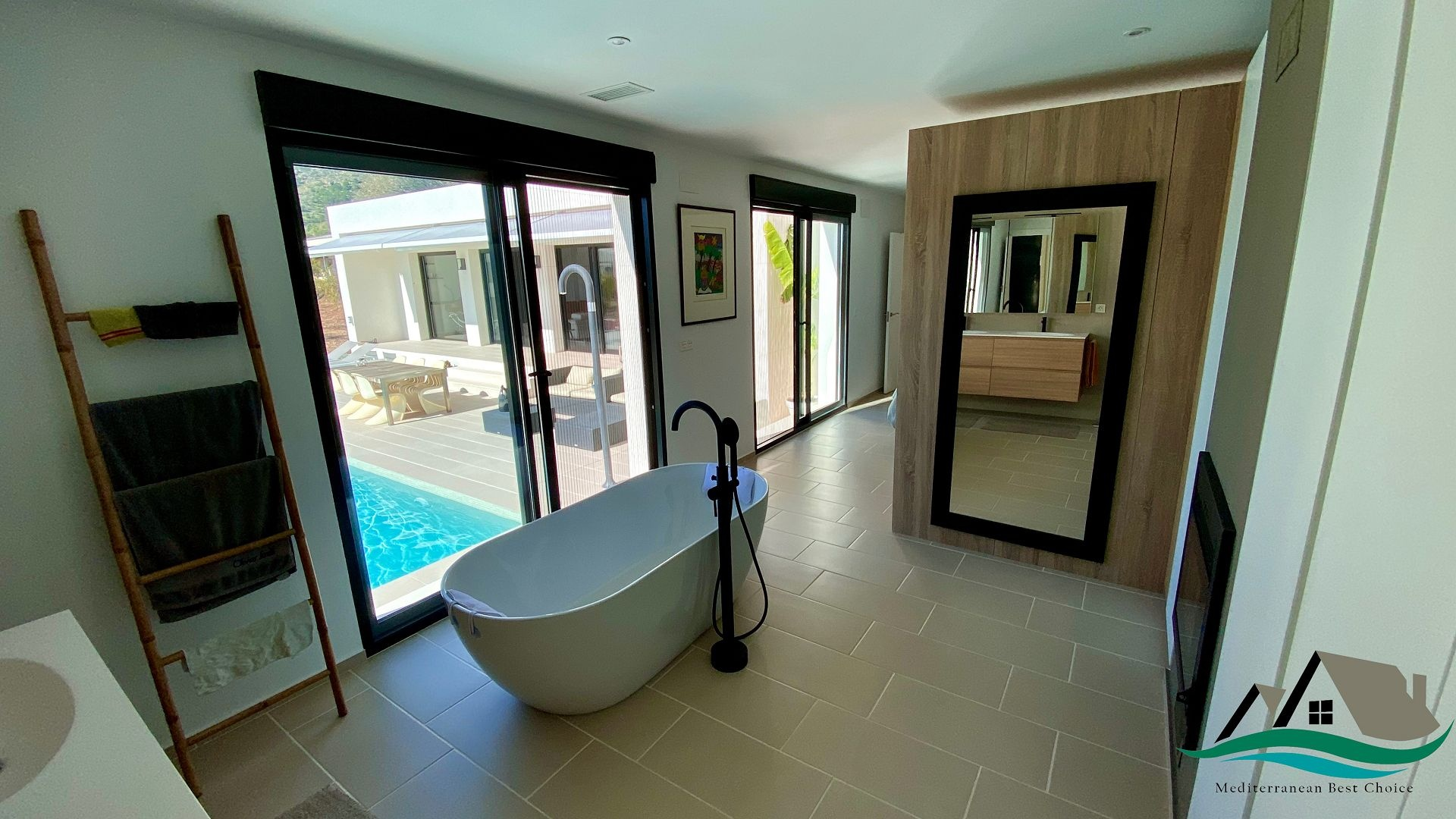 3-bedroom Detached Villa In La Romana, Spain (165 M²)